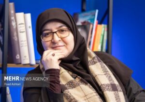 دفاع سخنگوی دولت از مدیریت کیش؛ توسعه اقتصادی به بهای بی‌نظمی فرهنگی؟