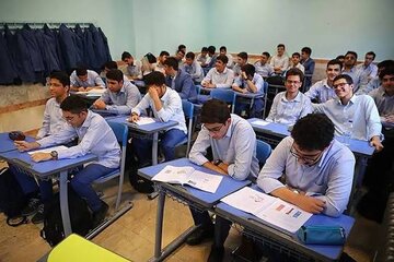 چالش تازه مدارس با موج فناوری؛ نسخه جدید وزارت آموزشوپرورش چیست؟