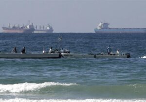 طرح سازمان ملل برای تنگه هرمز / برنامه تخلیه صد‌ها کشتی سرگردان در خلیج فارس