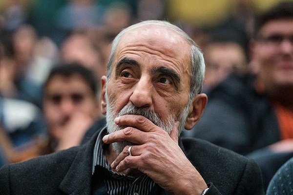 شریعتمداری: تکذیب نکردن به موقع، به دروغهای ترامپ ضریب میدهد
