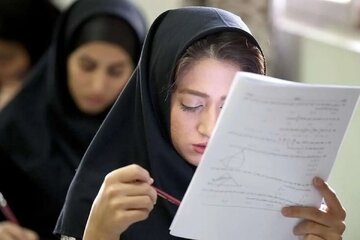 عقبنشینی از خبر مجازی شدن امتحانات!/ آب پاکی آموزش و پرورش روی دست دانشآموزان