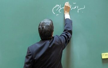 گزینشهای غیرتخصصی برای معلم شدن؛ در دانشگاه فرهنگیان دختر و پسر جدا از هم درس میخوانند