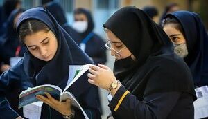 آموزش در ایران ۲۸ سال در انتهای جدول جهانی؛ «مدرسه چه‌چیزی جز رقابت و حسادت به بچه‌ها داد»/ قبل از شیوع کرونا هم رتبه ۱۲ در خاورمیانه داشتیم