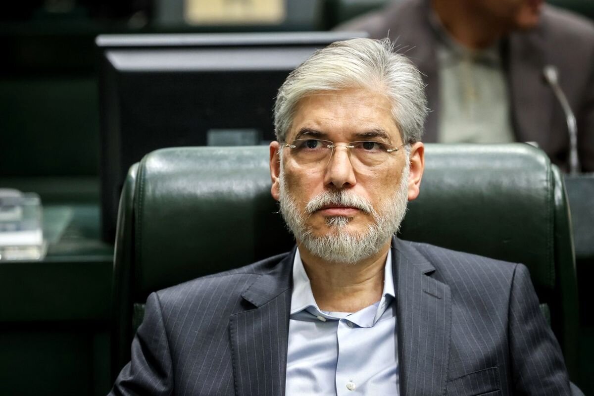 احکام صادر شد، حقوقها پرداخت نشد؛ اعتراض استادان دانشگاه به «ترمیمی» که روی کاغذ ماند احکام صادر شد، حقوقها پرداخت نشد؛ اعتراض استادان دانشگاه به «ترمیمی» که روی کاغذ ماند