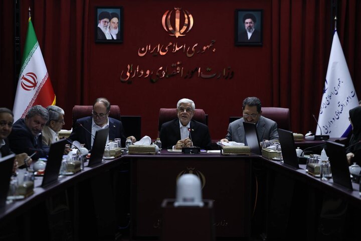 عارف: ایران دشمن را در صورت محاسبه غلط، شگفت زده میکند