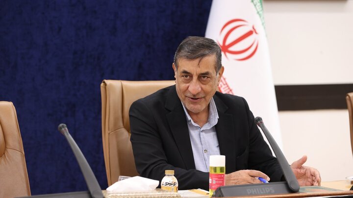 قائمپناه: مقابل ابرقدرتها ایستادگی کردیم