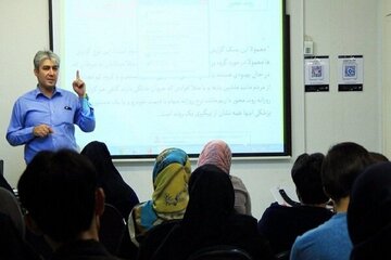 مردم درباره حقوق استادان چه گفتند؟/ «اگر شأن دانشمند حفظ نشود، امیدی به آینده نیست»؛ «مشکل معیشت فقط برای استادان نیست»