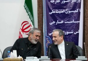 نشست مشترک اعضای کمیسیون امنیت ملی مجلس با وزیر امور خارجه