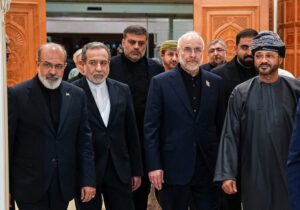 هیئت «میناب ۱۶۸» مسقط را به مقصد تهران ترک کرد