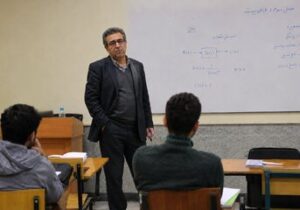 کنار گذاشتن از دانشگاه به جرم مارکسیست بودن؛ «تفکر در یک فضای آزاد رشد می‌کند»
