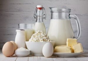 معاون وزیر جهاد: تخلفات قیمتی محصولات لبنی پیگیری می‌شود