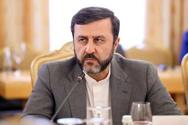 غریبآبادی: آمریکا به جای موعظه دیگران پاسخگوی جنایات خود باشد